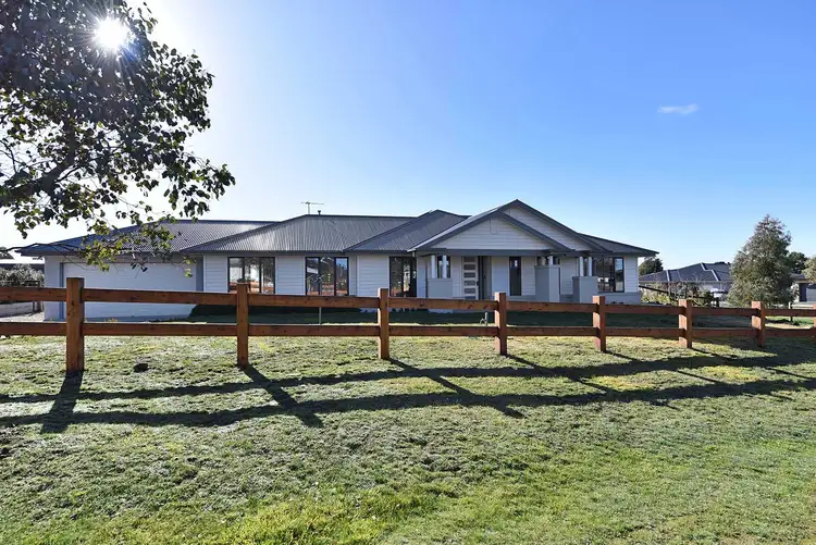 109 Tarrawarra Lane, Romsey VIC 3434