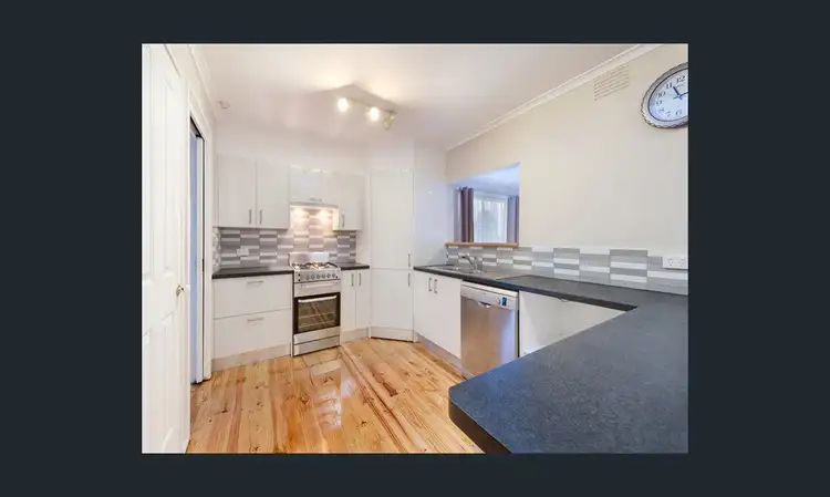 Fifth view of Homely house listing, 16 Grinstead Court, Craigieburn VIC 3064
