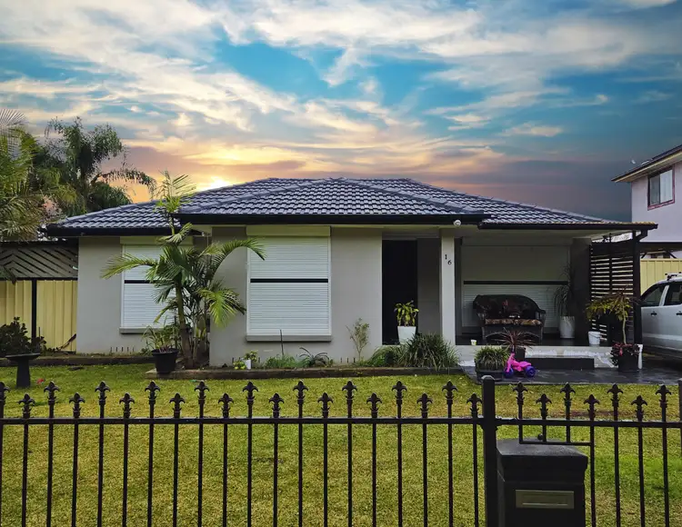 16 Caines Crescent, St Marys NSW 2760