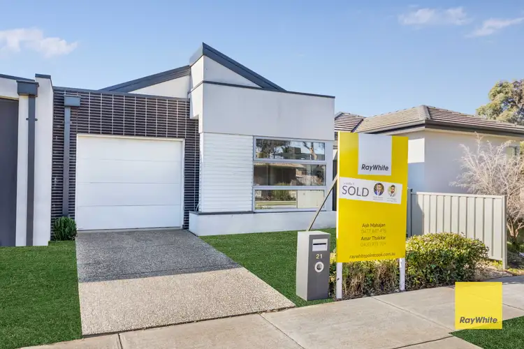21 Herbal Avenue, Kurunjang VIC 3337