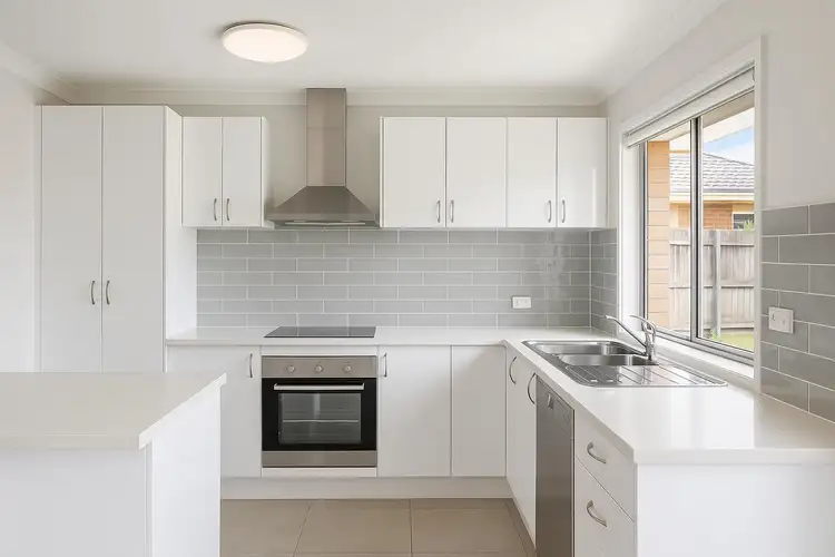 5 Whiteley Chase, Parkwood QLD 4214