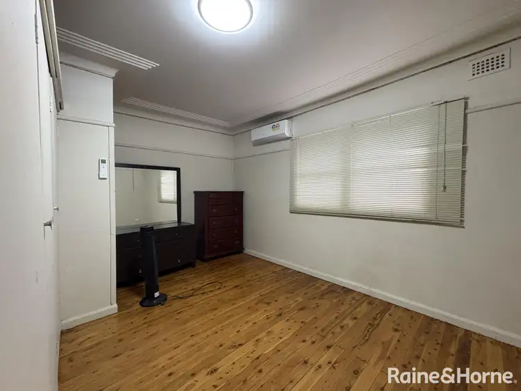 Fourth view of Homely house listing, 7 Bunbury Road, Macquarie Fields NSW 2564