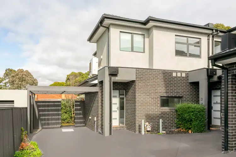 Main view of Homely townhouse listing, 2/77 Rathcown Road, Reservoir VIC 3073