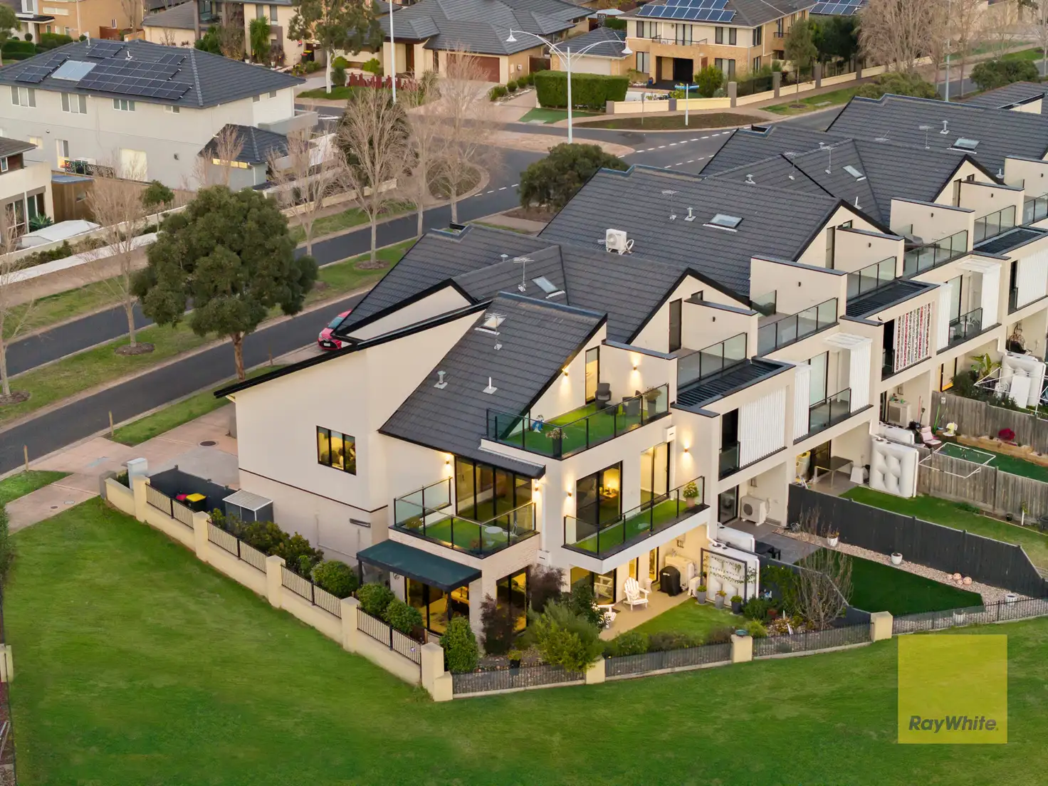 Main view of Homely house listing, 198 Sanctuary Lakes North Boulevard, Sanctuary Lakes VIC 3030