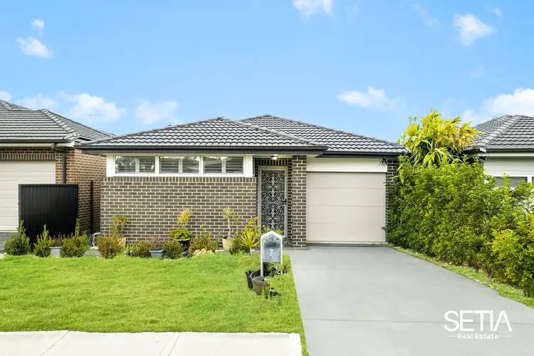Main view of Homely house listing, 7 Felicity Crescent, Grantham Farm NSW 2765