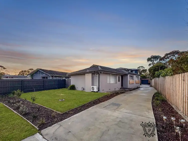 1B Haven Court, Cranbourne VIC 3977