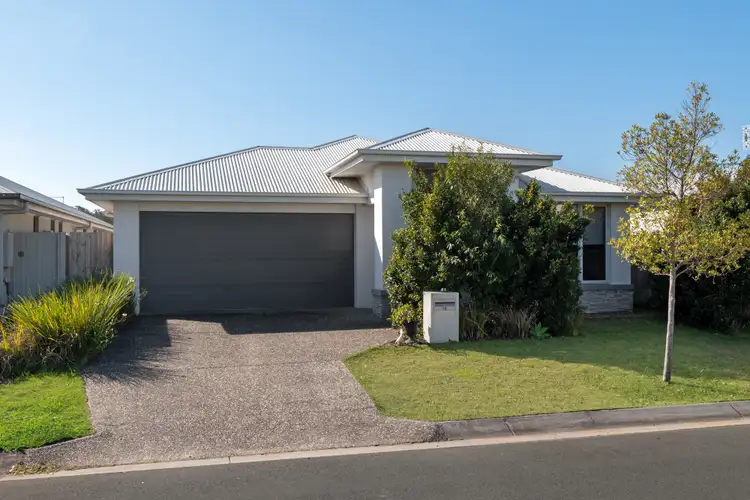10 Sally Crescent