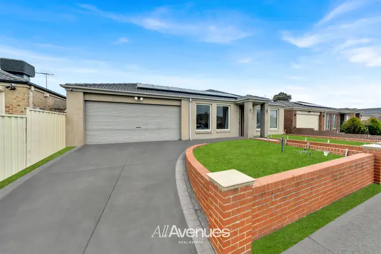Second view of Homely house listing, 7 Robusta Avenue, Cranbourne VIC 3977