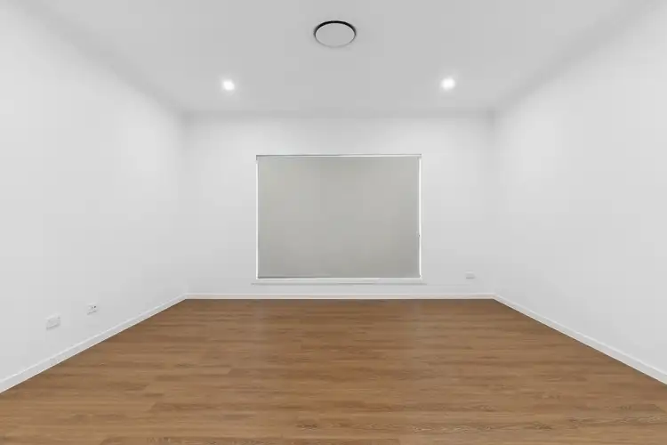 Sixth view of Homely house listing, 49 Ashwood Circuit, Chambers Flat QLD 4133