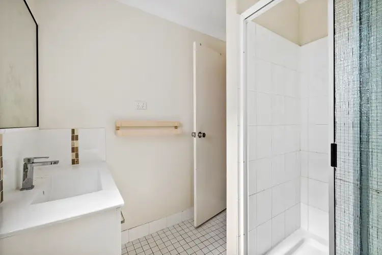 Fifth view of Homely unit listing, 18/7 Kingfisher Parade, Norman Gardens QLD 4701