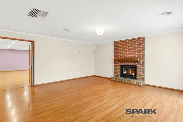Fifth view of Homely house listing, 39 Banchory Avenue, Hillside VIC 3037