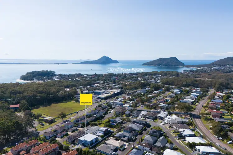 13A Seaspray Avenue