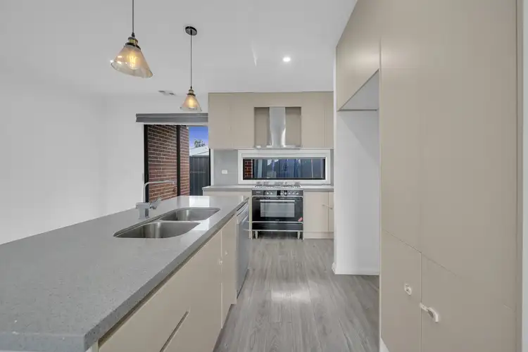 4 Neyland Street, Strathtulloh VIC 3338