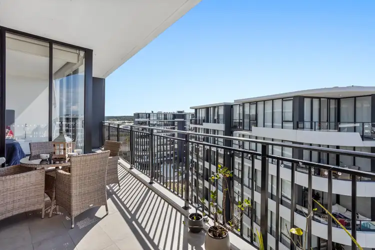 1813/6-8 Sickle Avenue, Hope Island QLD 4212
