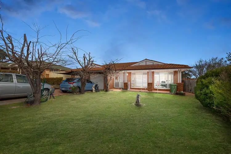 6 Wyena Court, Jerrabomberra NSW 2619