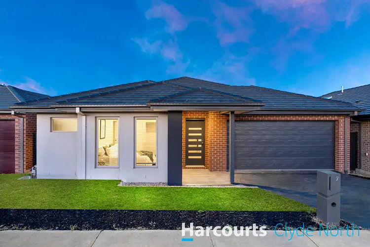 7 Risely Road, Clyde North VIC 3978