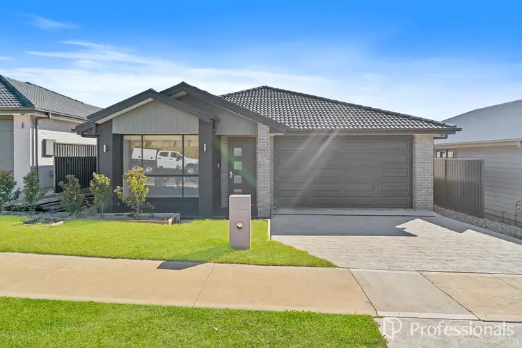 20 Walter Street, Thirlmere NSW 2572