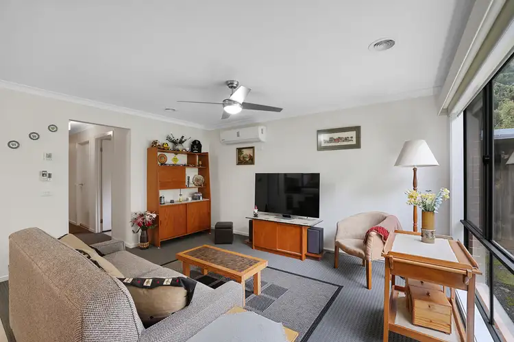 Fourth view of Homely unit listing, 3 Telford Circuit, Drouin VIC 3818