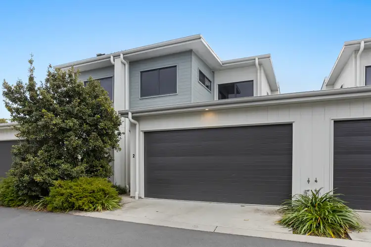 2/18 Foreshore Street, Coomera QLD 4209