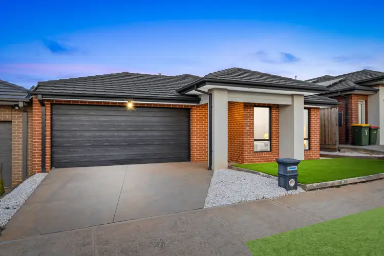 Second view of Homely house listing, 5 Pepita Crescent, Manor Lakes VIC 3024