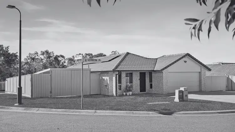 7 Gerbera Place, Regents Park QLD 4118