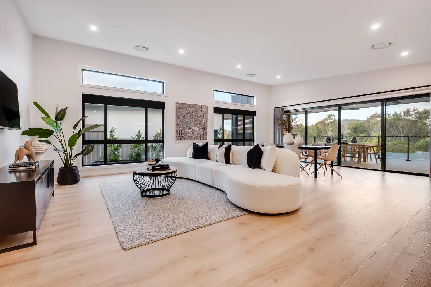 Main view of Homely house listing, 35 Clarendon Avenue, Wodonga VIC 3690