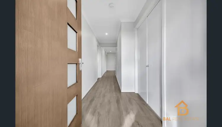 Second view of Homely house listing, 8 Cinnamon Circuit, Fraser Rise VIC 3336