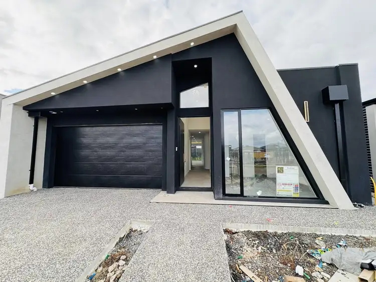 39 Oscar Crescent, Deanside VIC 3336