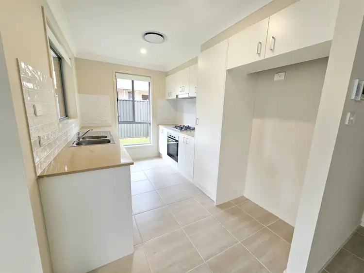 Fifth view of Homely semi-detached listing, 7 Guardsman Grove, Lochinvar NSW 2321