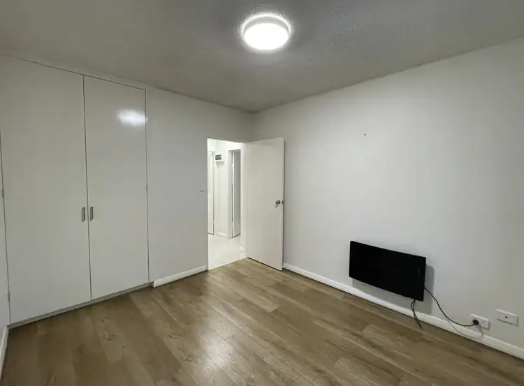 Fourth view of Homely apartment listing, 5/162 Clarke Street, Northcote VIC 3070