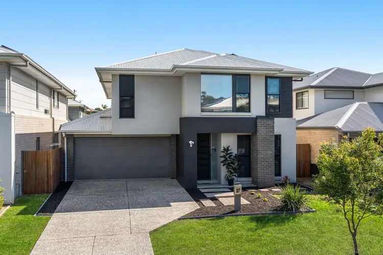 27 Majestic Crescent, Hemmant QLD 4174