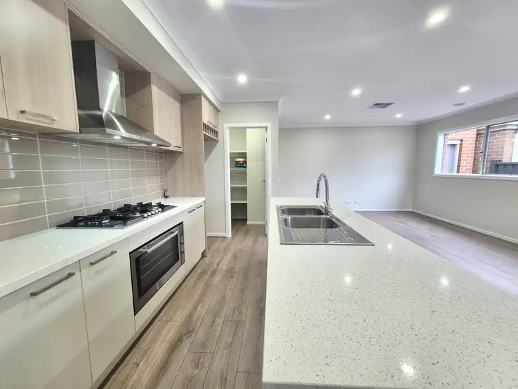 44 Gelantipy Drive, Truganina VIC 3029