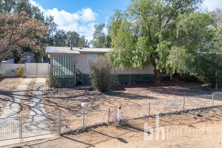 18 Phillip Avenue, Swan Reach SA 5354