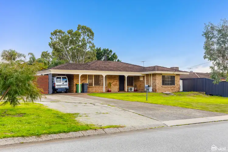 4 Guinivere Way, Camillo WA 6111