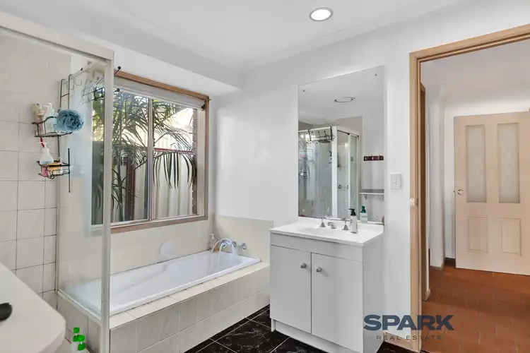 Fifth view of Homely house listing, 9 Sandstone Court, Delahey VIC 3037