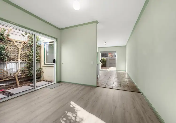 7 Pridham Street