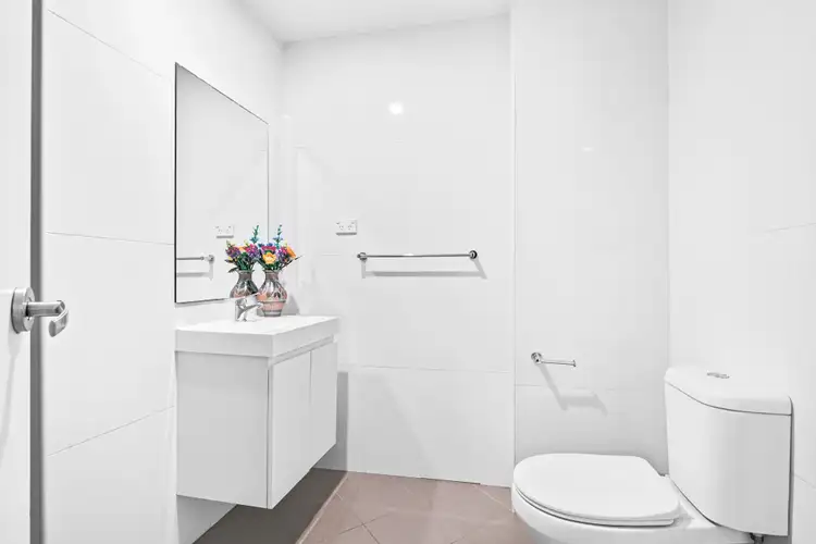 Fifth view of Homely unit listing, 1/130 Main Street, Blacktown NSW 2148