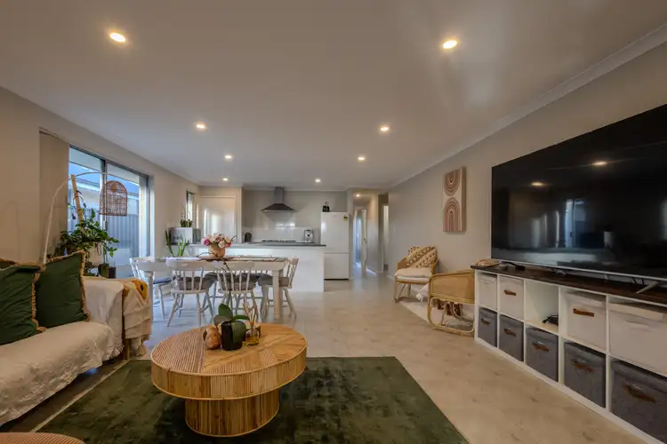 Sixth view of Homely house listing, 8 Butterleaf Avenue, Yanchep WA 6035