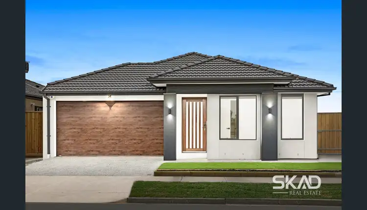 8 MUNSTER ROAD, Donnybrook VIC 3064
