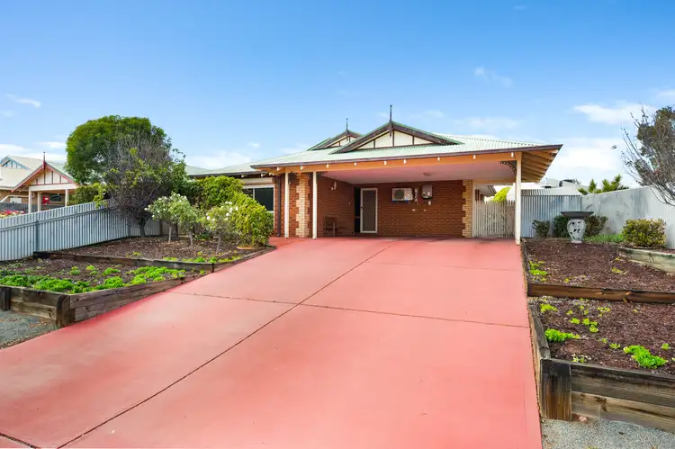 27A Paddington Drive, Hannans WA 6430