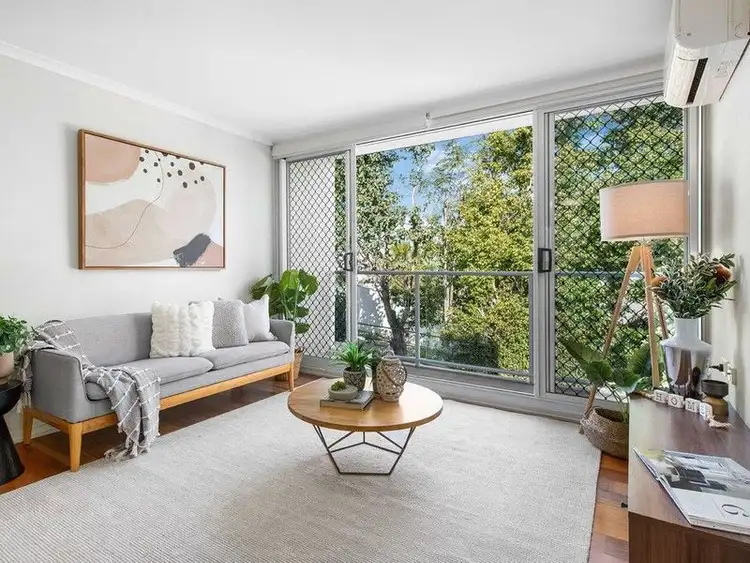 Second view of Homely unit listing, 1/42 Toorak Road, Hamilton QLD 4007