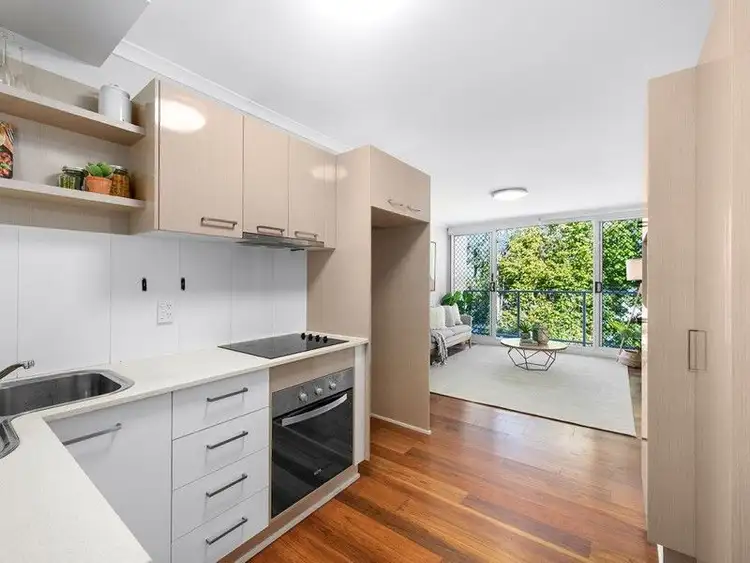 Third view of Homely unit listing, 1/42 Toorak Road, Hamilton QLD 4007