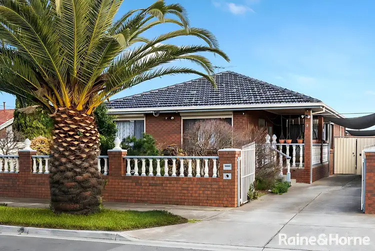 9 Marshall Avenue, St Albans VIC 3021