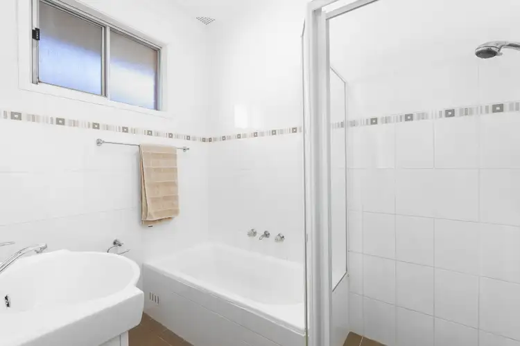 Fifth view of Homely villa listing, 2/24 Regent Street, Bexley NSW 2207