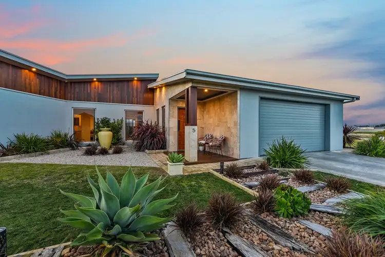 5 Orchid Drive, Robe SA 5276