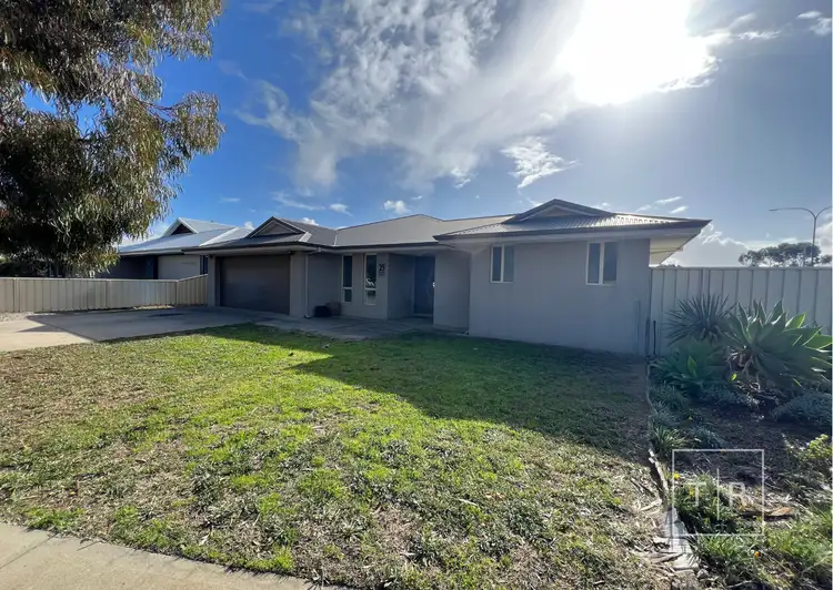 25 Dauphin Crescent, Castletown WA 6450