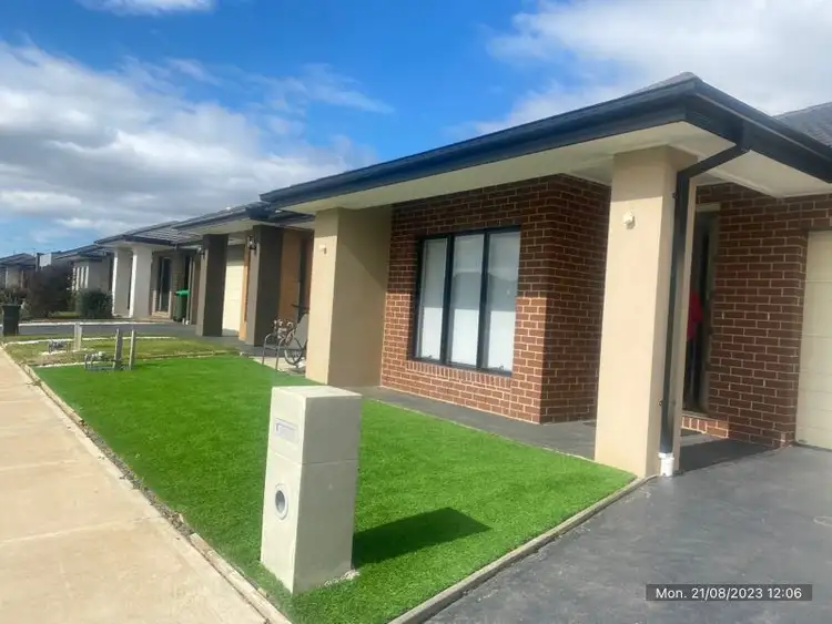 Second view of Homely house listing, 15 Bickerton St, Werribee VIC 3030