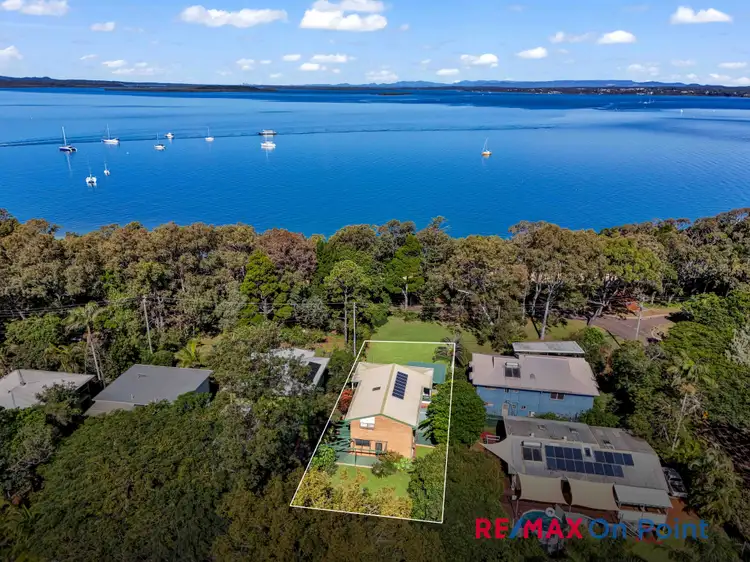 366 Victoria Parade South, Coochiemudlo Island QLD 4184