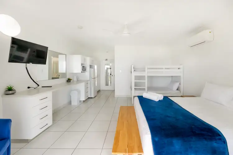 Second view of Homely unit listing, 27/6 Beach Road, Dolphin Heads QLD 4740