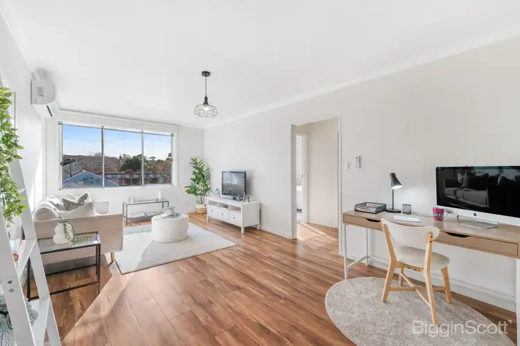 9/63 Eastwood Street, Kensington VIC 3031